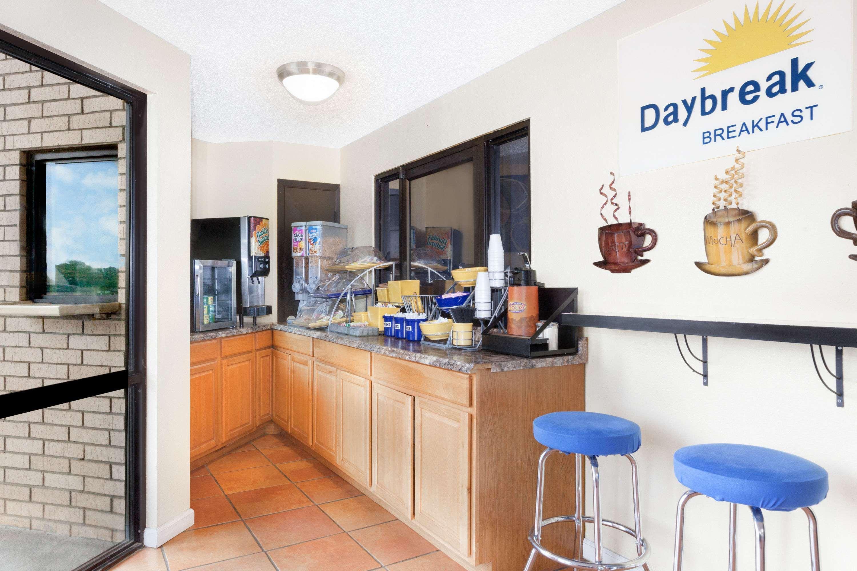 Days Inn By Wyndham Arcadia Louisiana Εξωτερικό φωτογραφία